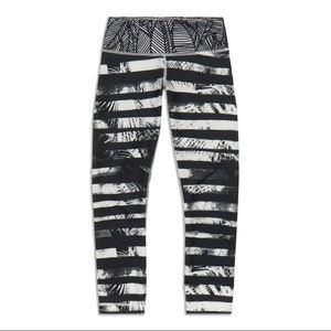 Lululemon Wunder Under Shady Palms Crop Legging Black White Stripe Size 6